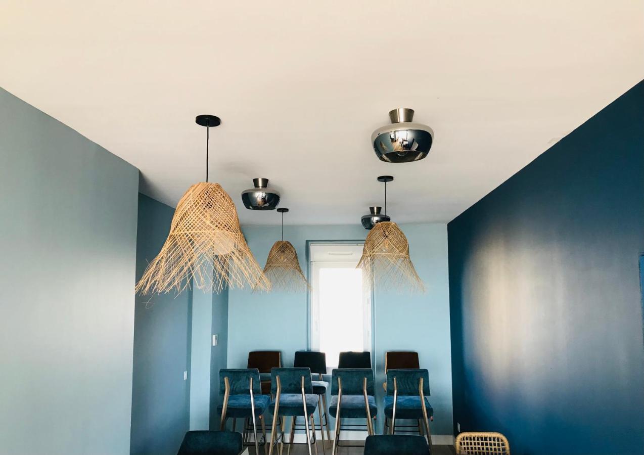 Hotel Restaurant L'Atelier Des Cousins ชาแตเลยง-ปลาจ ภายนอก รูปภาพ