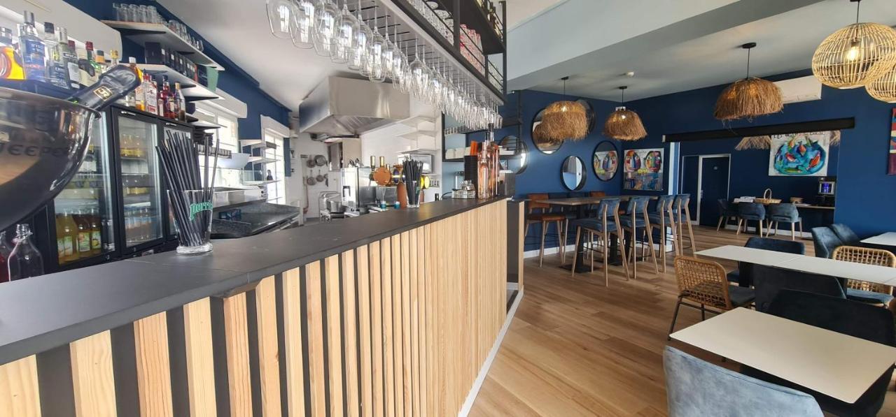 Hotel Restaurant L'Atelier Des Cousins ชาแตเลยง-ปลาจ ภายนอก รูปภาพ